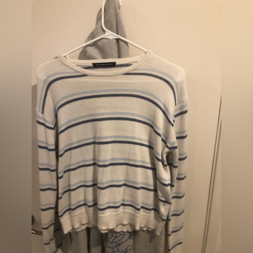 brandy melville sweater
